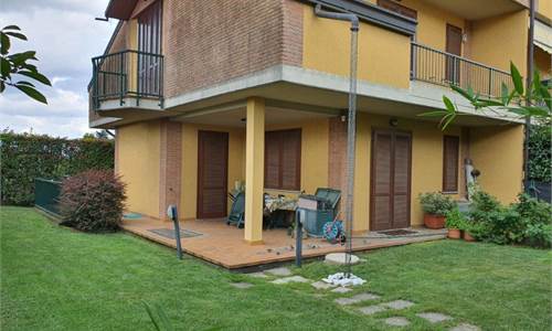 Villa In Vendita a Rovellasca