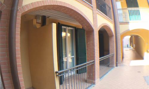 4 o più locali In Vendita a Cermenate