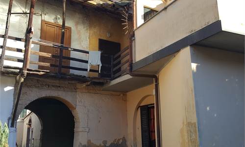 Rustico/Casale In Vendita a Rovello Porro